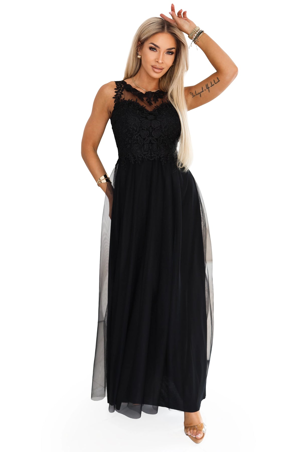 Romantic maxi dress with embroidered lace and tulle – Black
