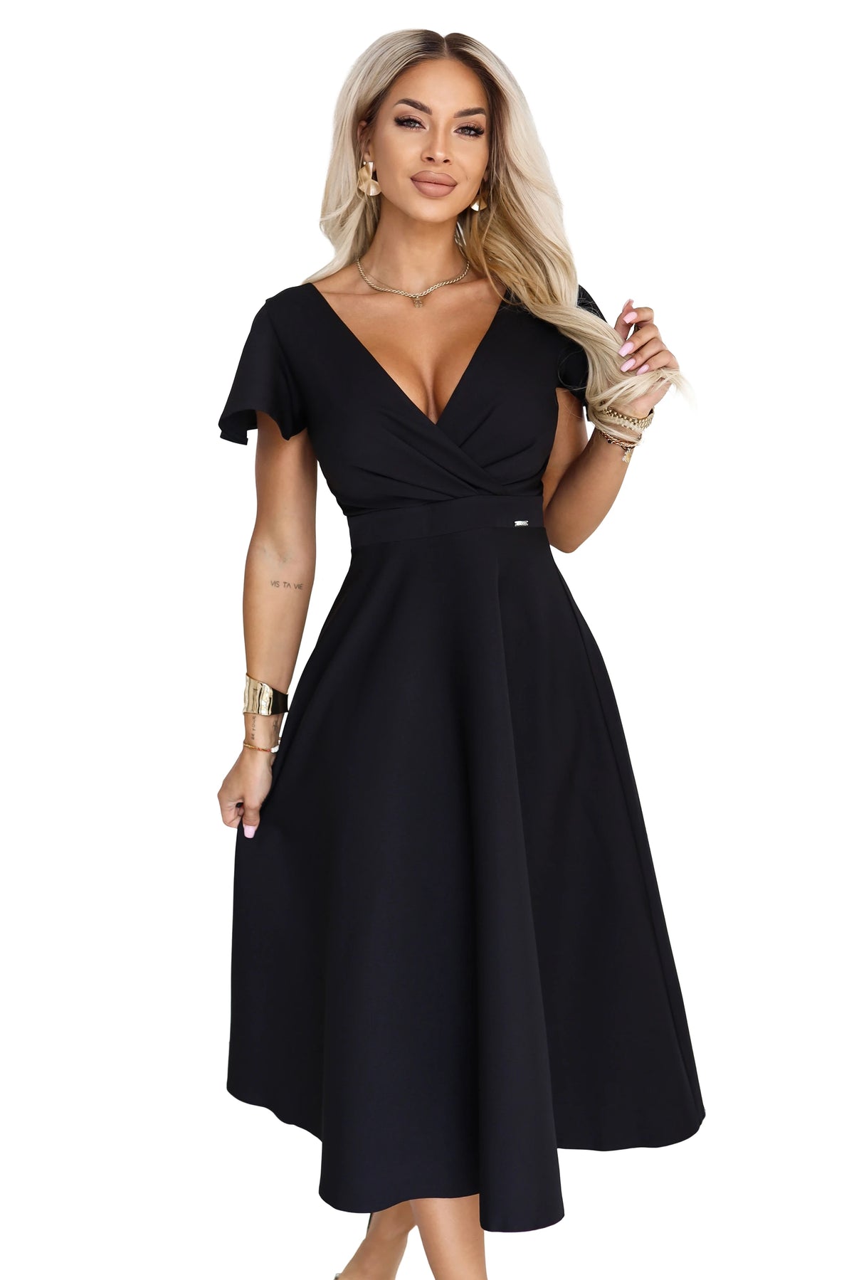 Flared midi dress with a wrap neckline and short sleeve – Black