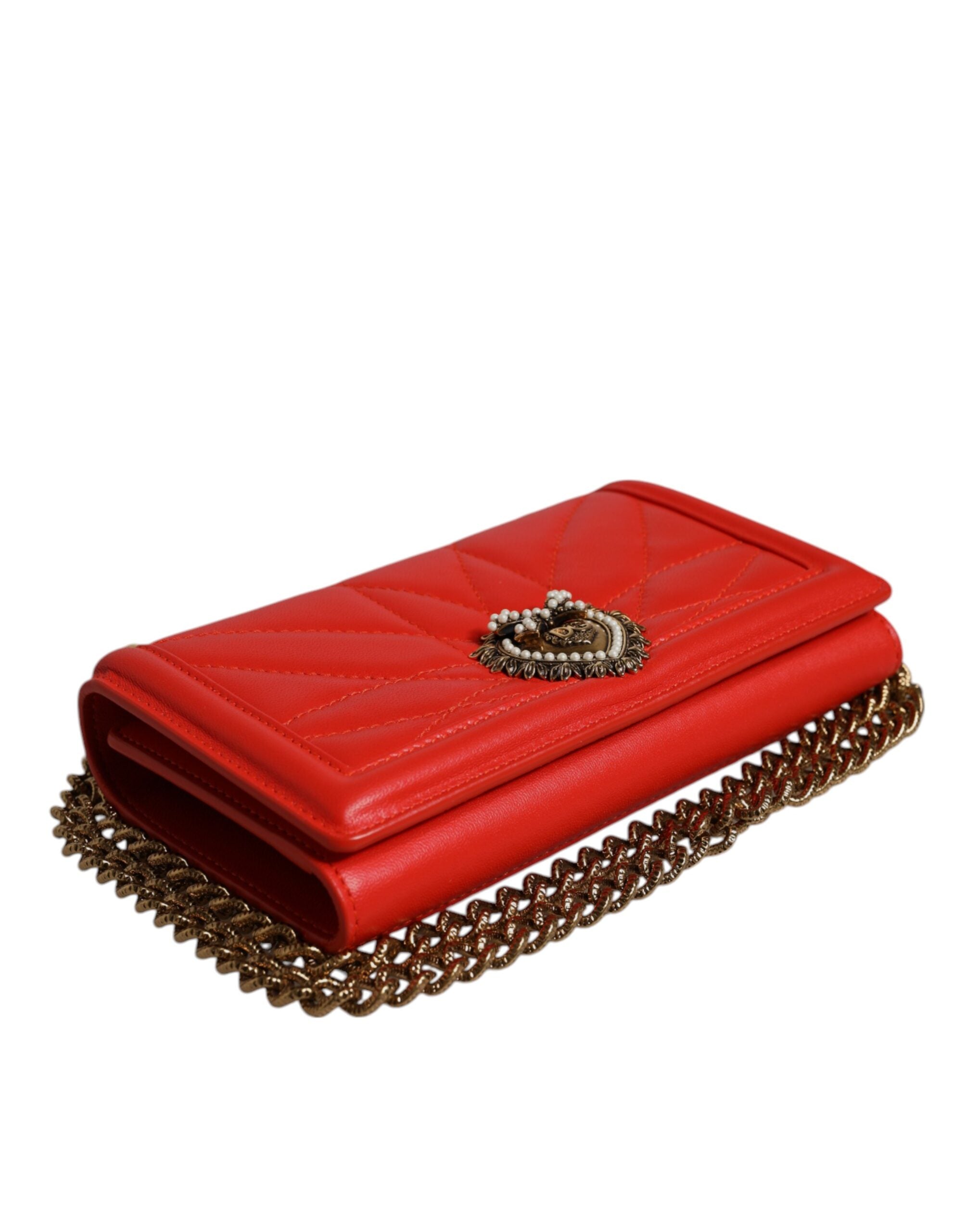 Červená prošívaná crossbody taška Devotion s řetízkem