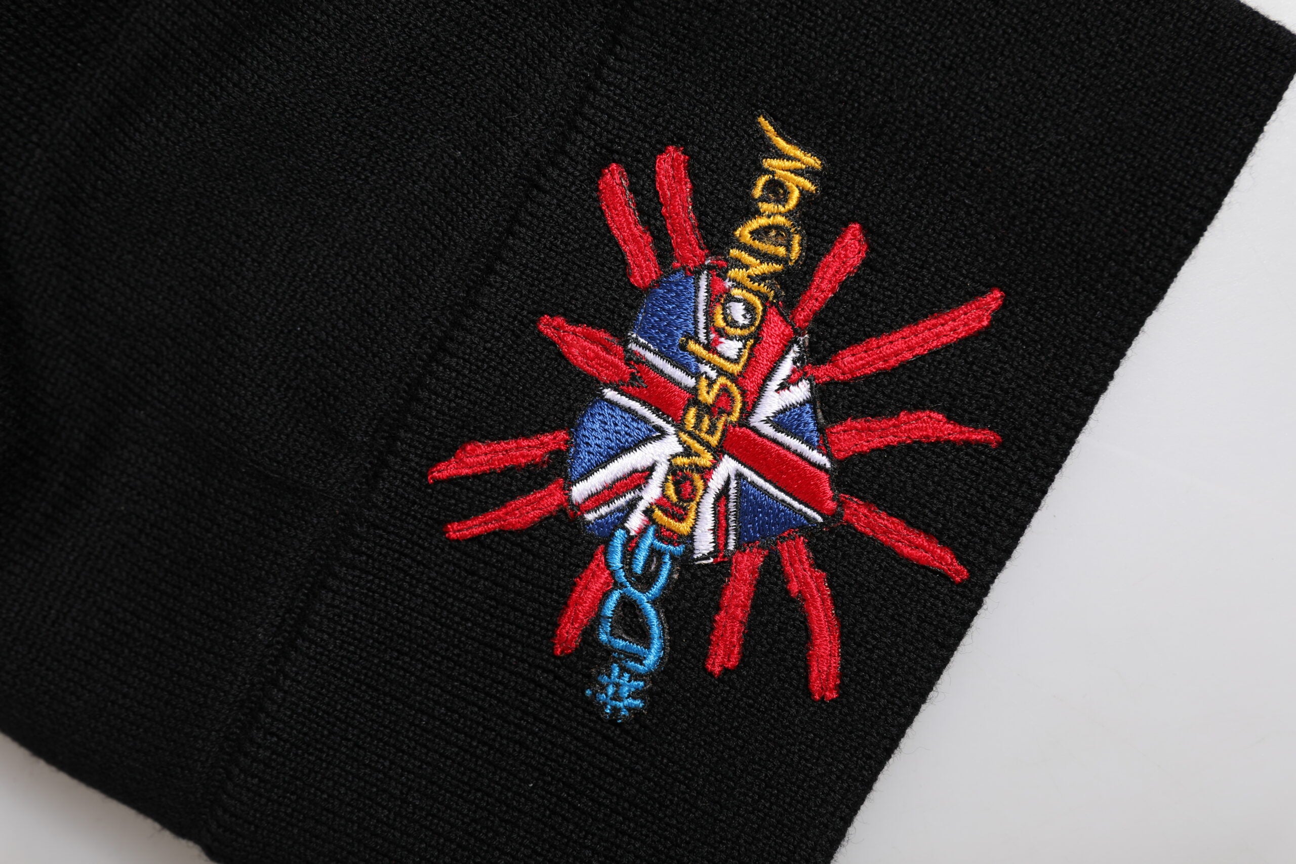 Černá pletená čepice #DGLOVESLONDON