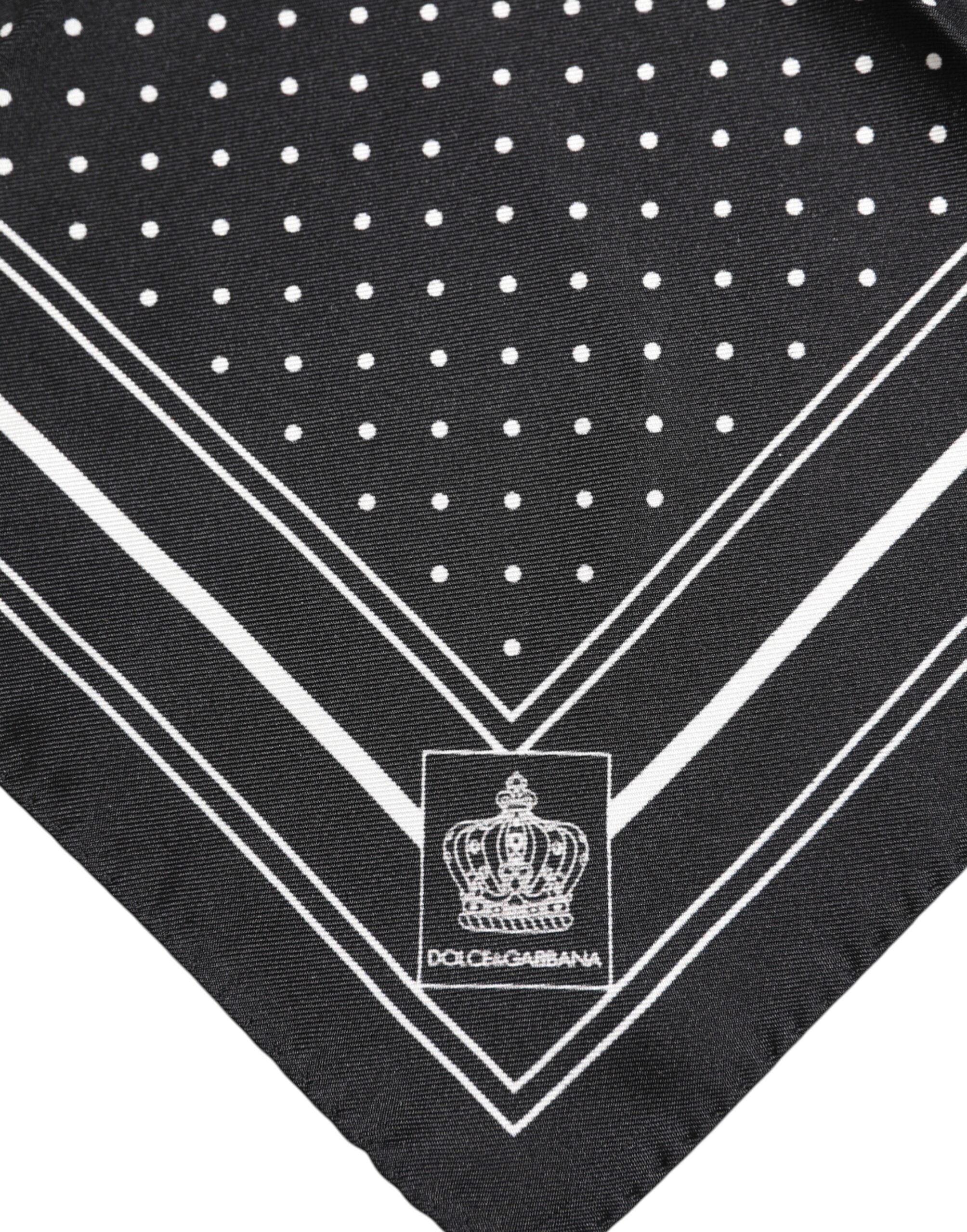Pánský šátek s černými a bílými puntíky