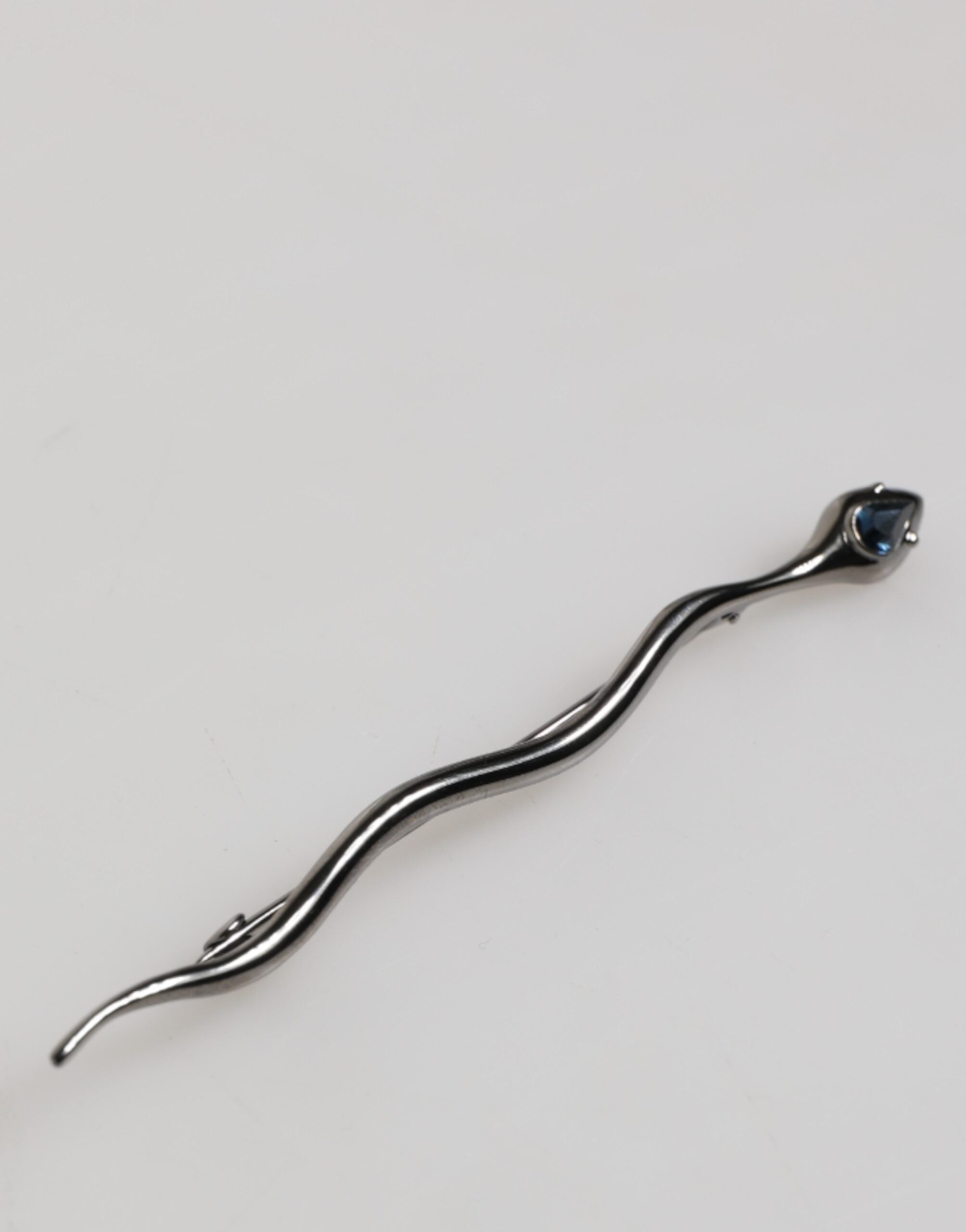 Black Brass Crystal Spilla Serpente Mens Brooch Pin