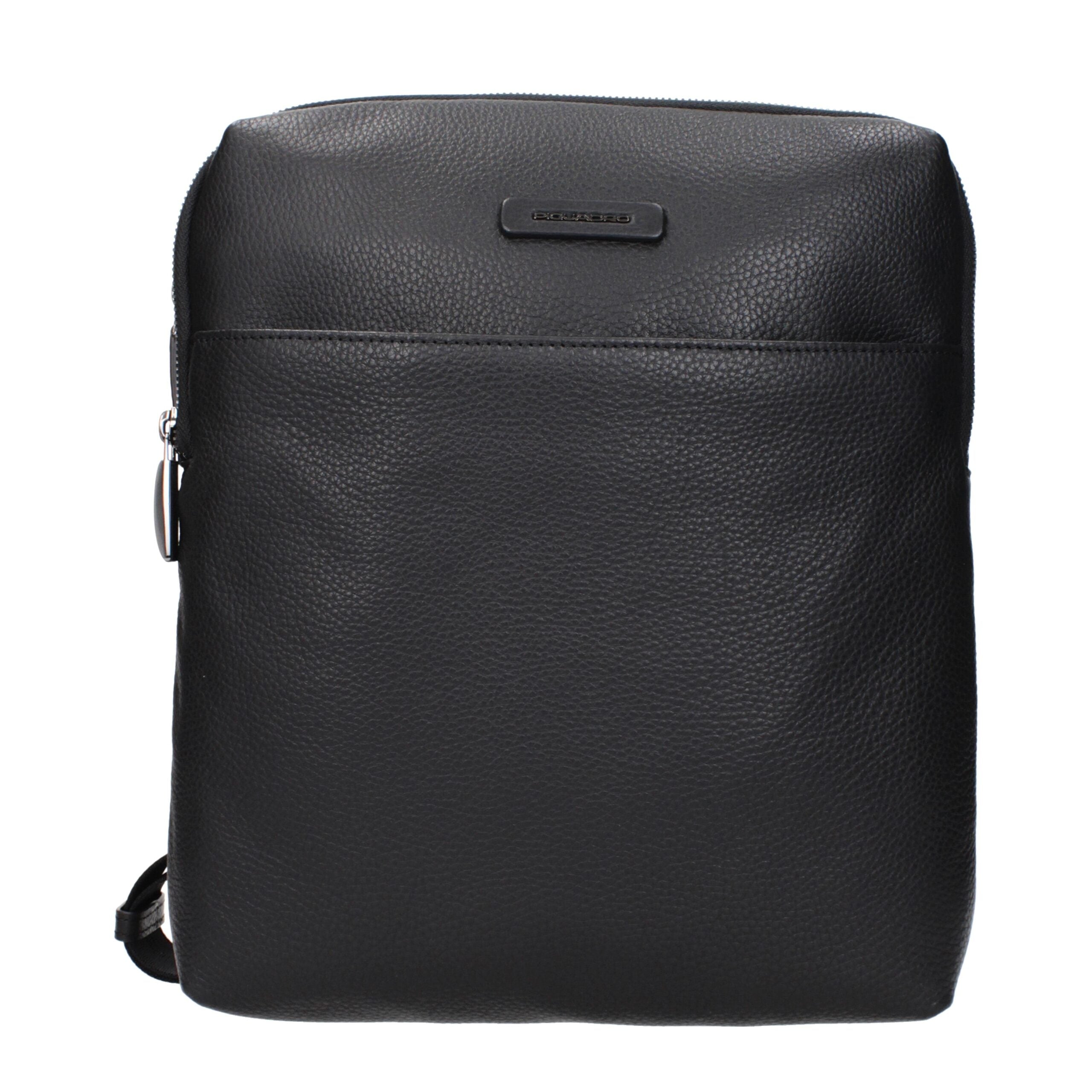 Černé kožené crossbody kabelky