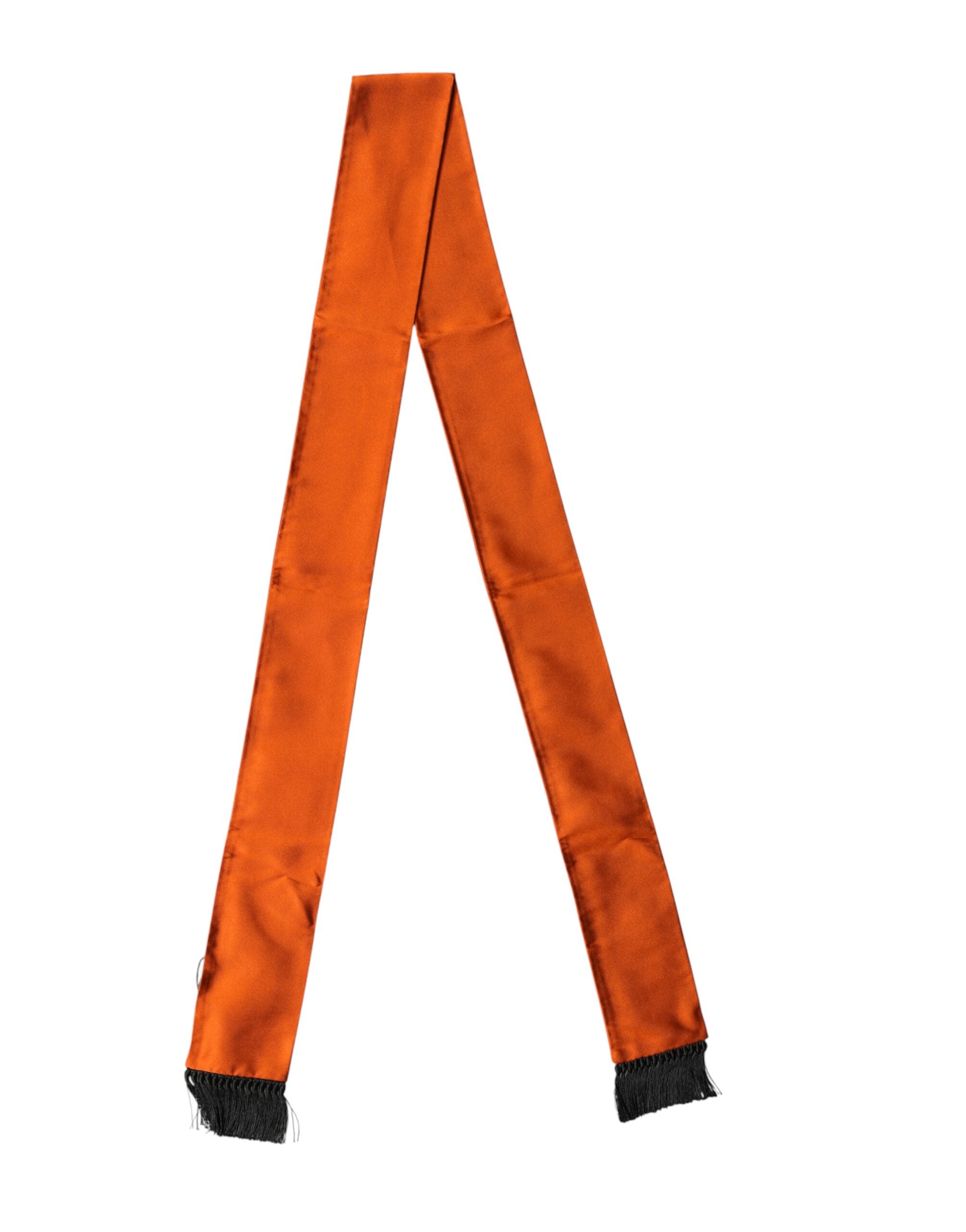 Oranžový hedvábný šál se střapci na krk