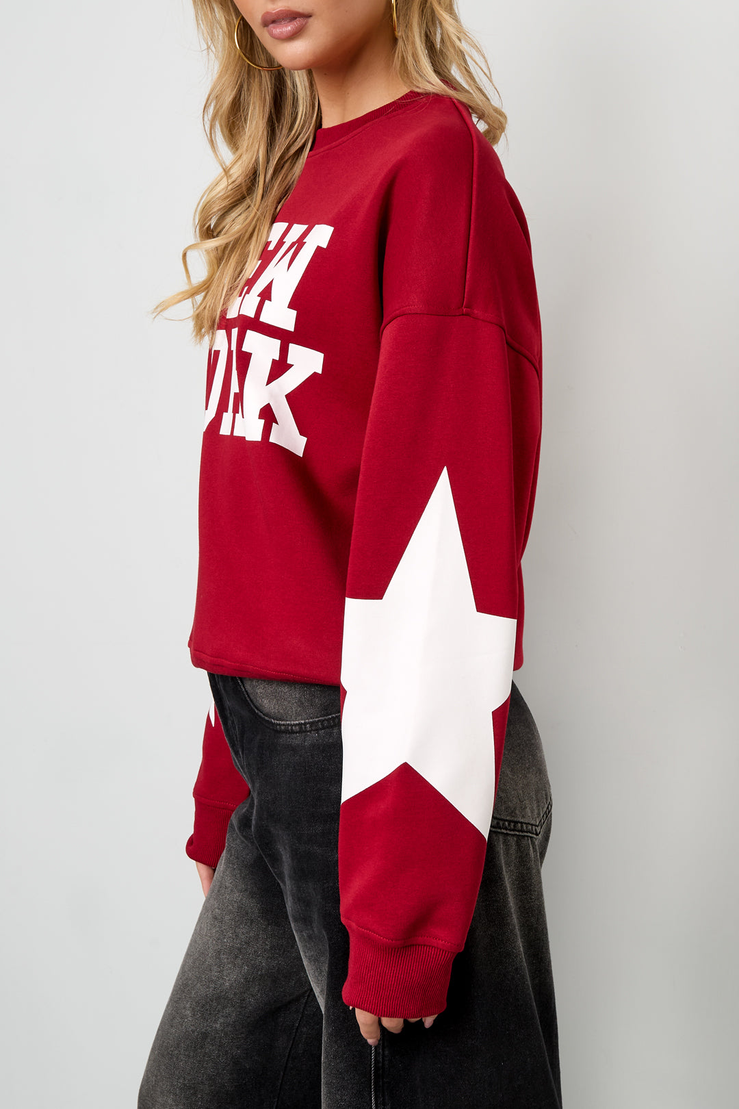 New York sweater with star