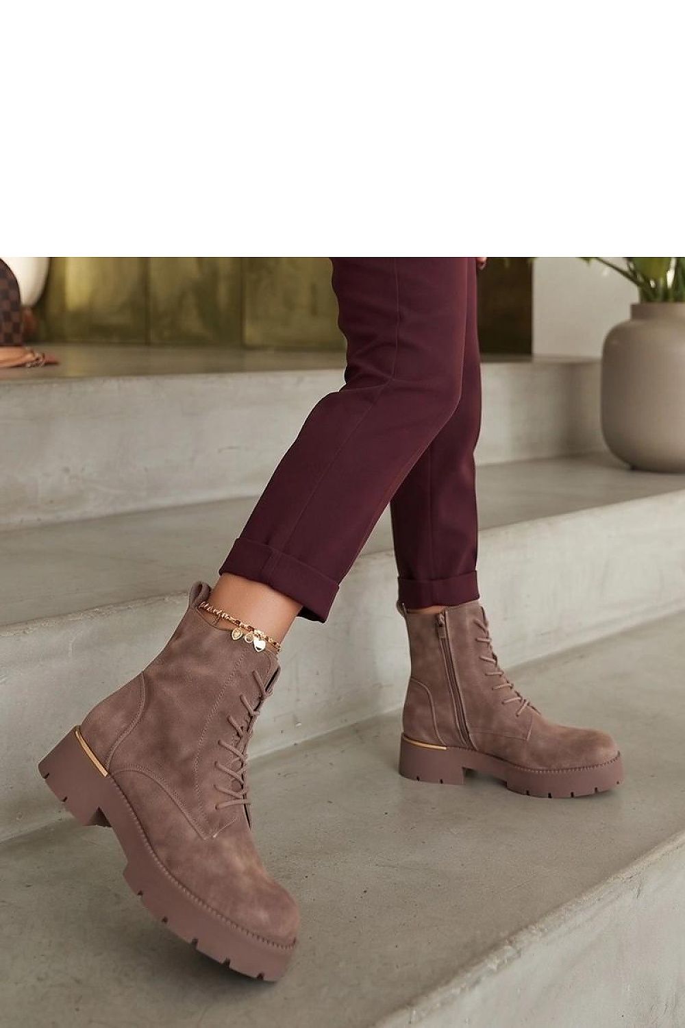  Trapper shoes model 231686 Solea 
