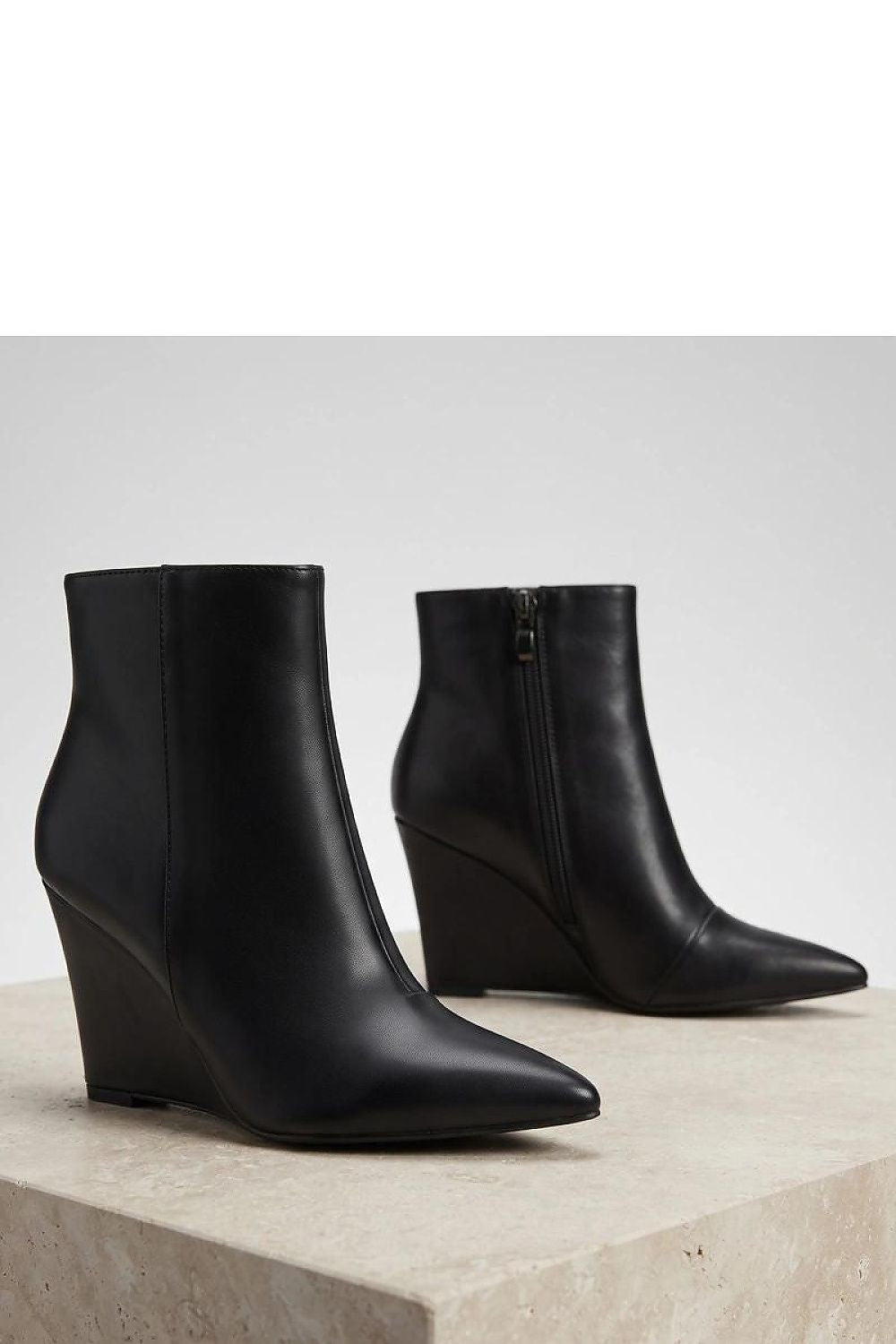  Buskin boots model 232679 Solea 